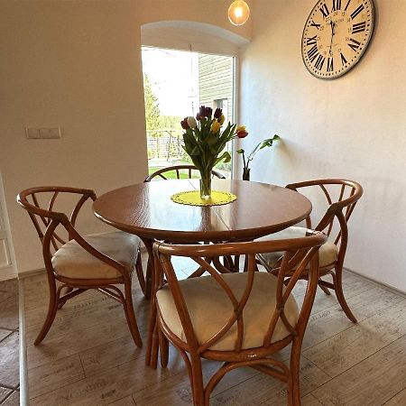 Behindertengerechte Ferienwohnung Nossentiner Huette Exteriör bild