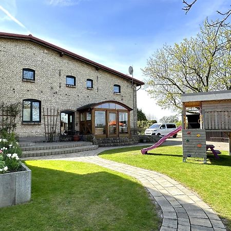 Behindertengerechte Ferienwohnung Nossentiner Huette Exteriör bild