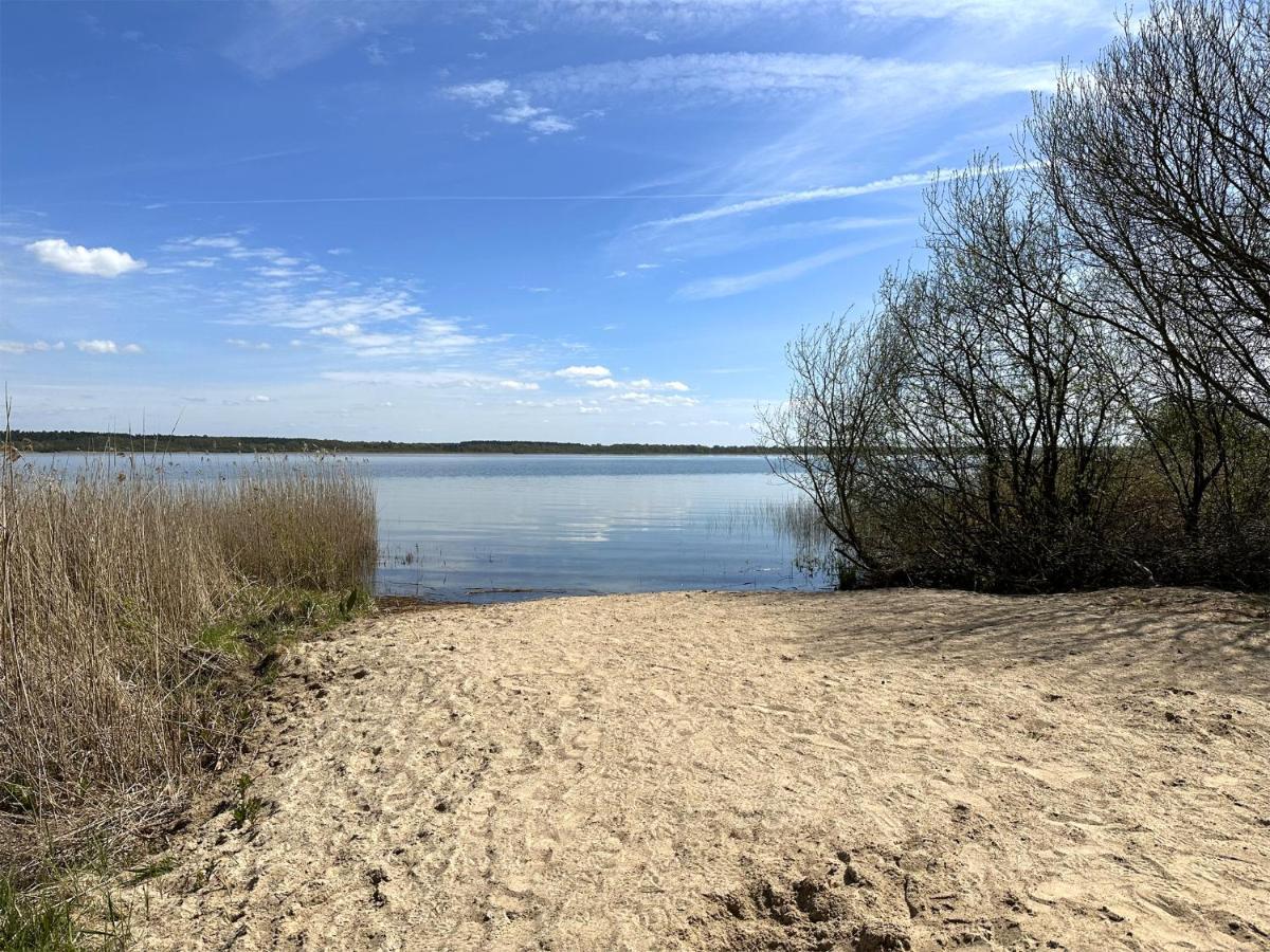 Behindertengerechte Ferienwohnung Nossentiner Huette Exteriör bild
