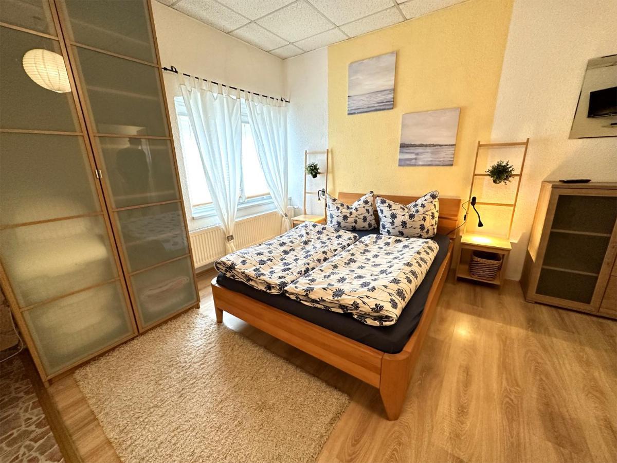 Behindertengerechte Ferienwohnung Nossentiner Huette Exteriör bild